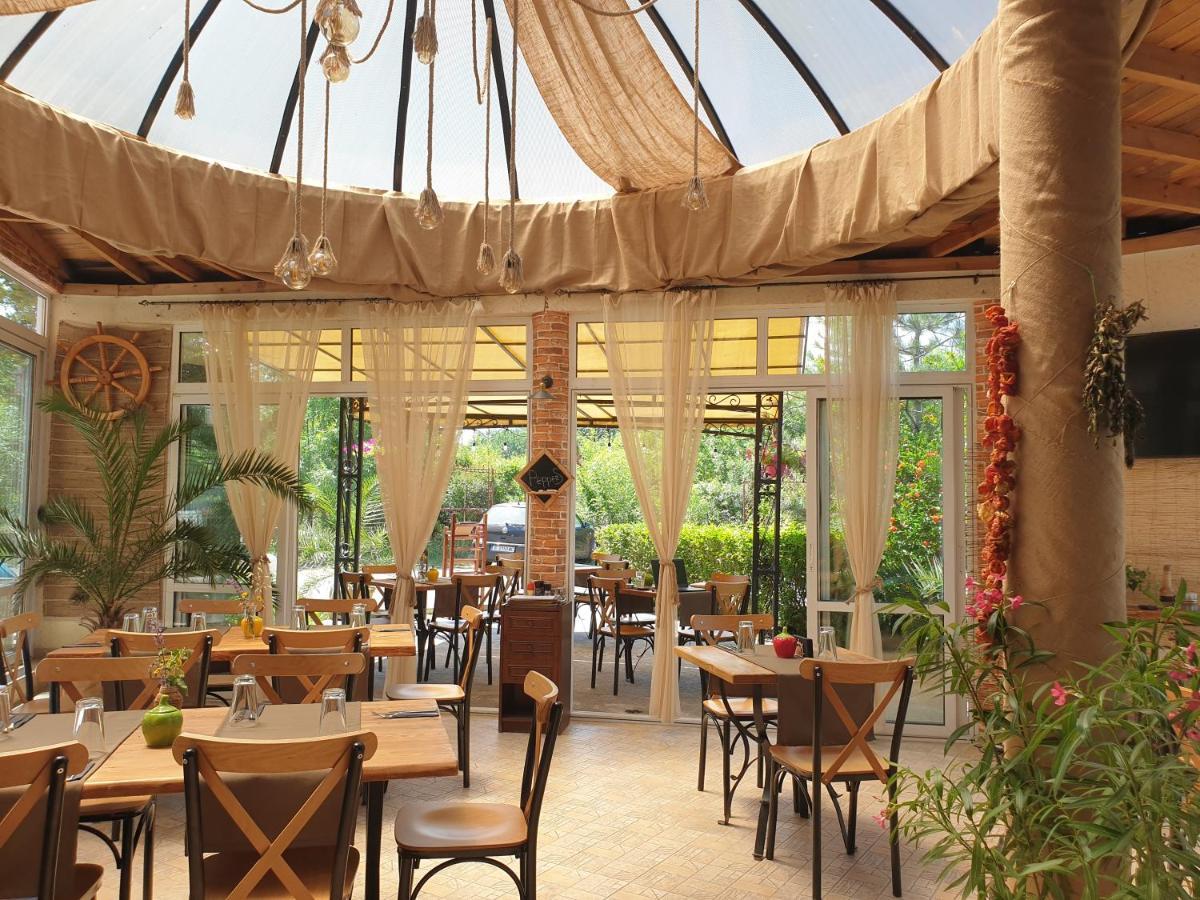 Hotel Feniks לוזנטס מראה חיצוני תמונה