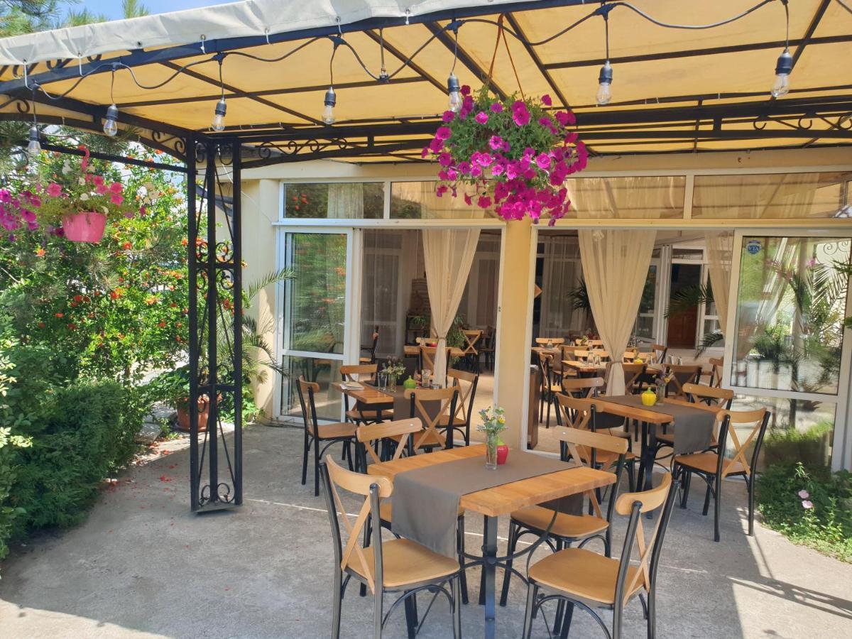 Hotel Feniks לוזנטס מראה חיצוני תמונה