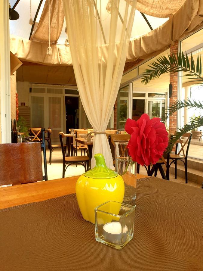 Hotel Feniks לוזנטס מראה חיצוני תמונה
