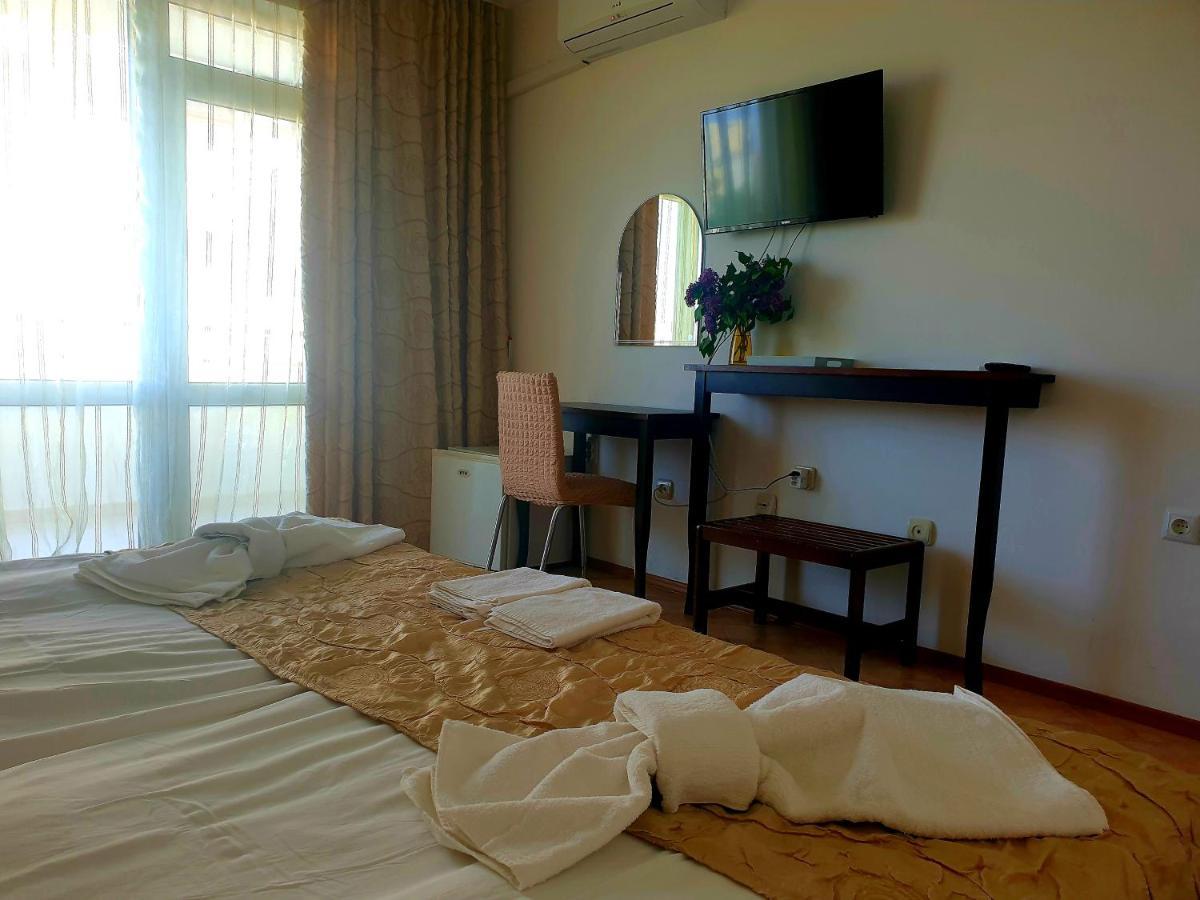 Hotel Feniks לוזנטס מראה חיצוני תמונה