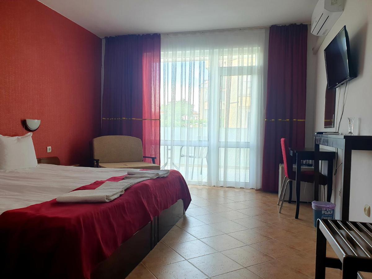Hotel Feniks לוזנטס מראה חיצוני תמונה
