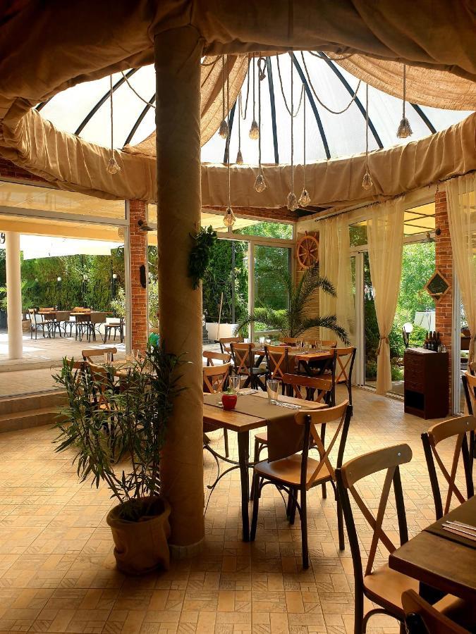 Hotel Feniks לוזנטס מראה חיצוני תמונה