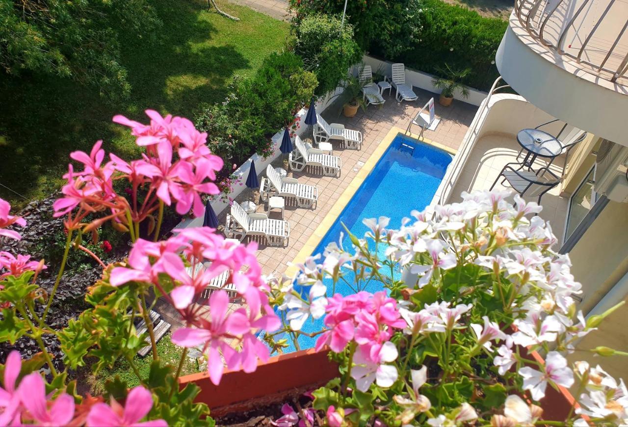 Hotel Feniks לוזנטס מראה חיצוני תמונה