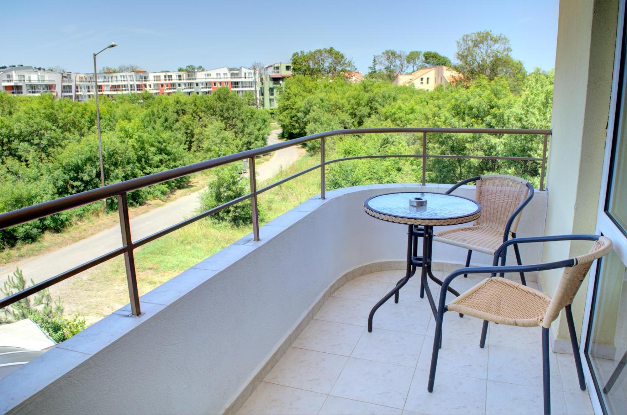 Hotel Feniks לוזנטס מראה חיצוני תמונה