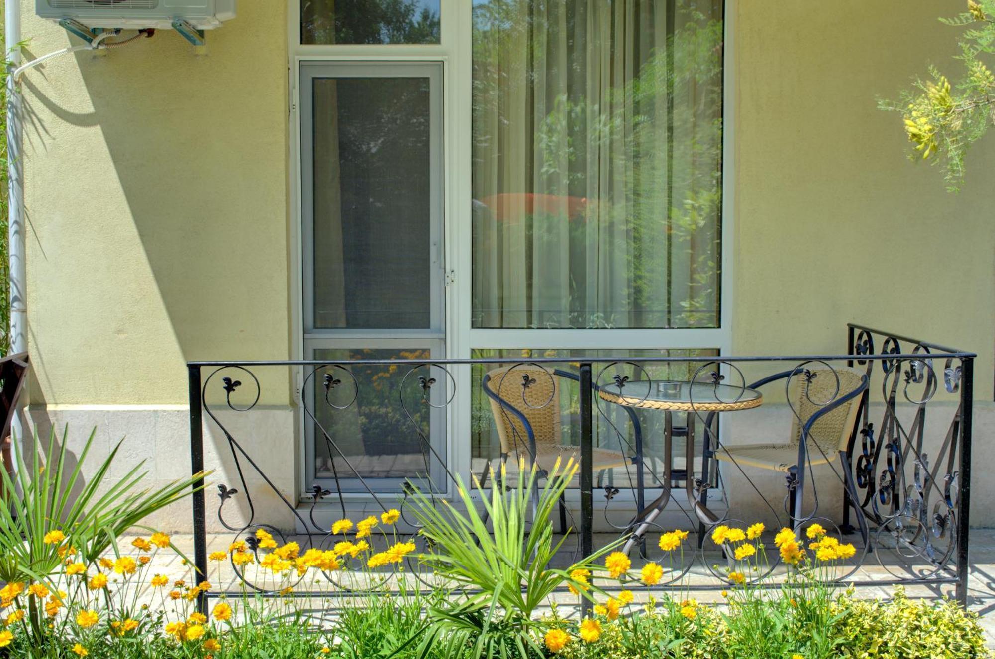 Hotel Feniks לוזנטס מראה חיצוני תמונה