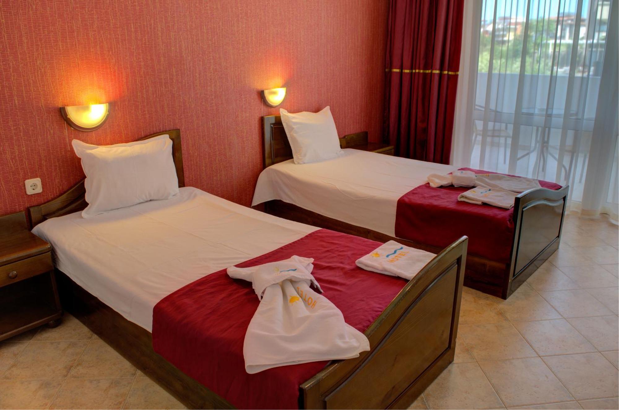 Hotel Feniks לוזנטס מראה חיצוני תמונה