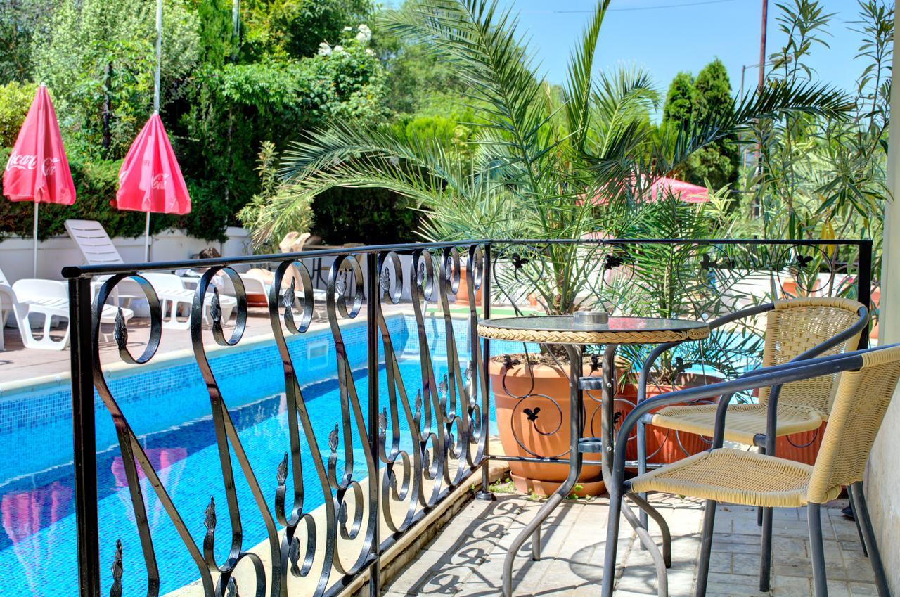 Hotel Feniks לוזנטס מראה חיצוני תמונה