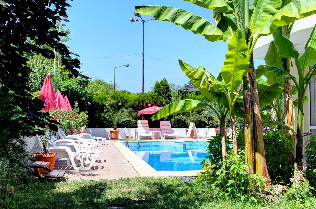 Hotel Feniks לוזנטס מראה חיצוני תמונה