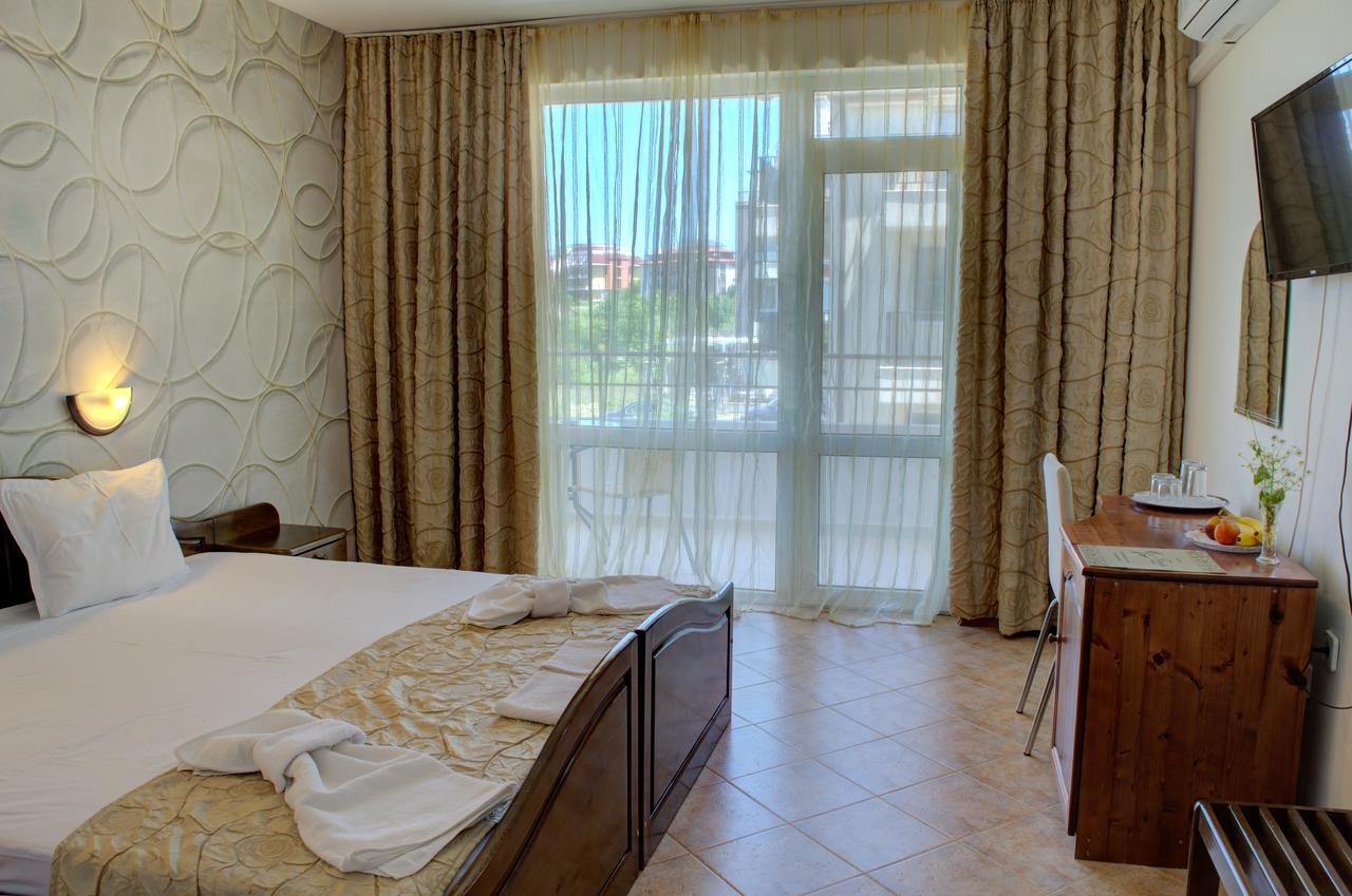 Hotel Feniks לוזנטס מראה חיצוני תמונה